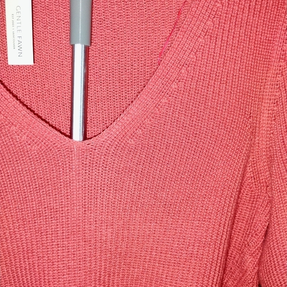 NWT Gentle Fawn V Neck Knit 3/4 Sleeve Sweater Color: Red/Punch SIZE S - Picture 4 of 4